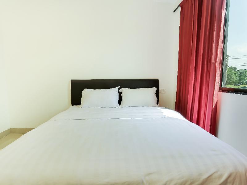 Super Oyo 89495 Rich Hotel Air Hitam Extérieur photo
