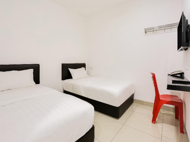 Super Oyo 89495 Rich Hotel Air Hitam Extérieur photo